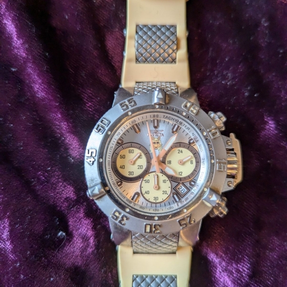 Invicta Muppets watch - Picture 2 of 7